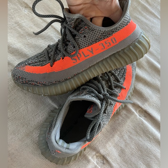 YEEZY SHOES - Picture 5 of 5